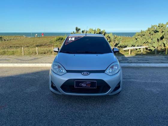 FORD FIESTA 1.0 ROCAM SE PLUS HATCH 8V FLEX 4P MANUAL FORD FIESTA 1.0 ROCAM SE PLUS HATCH 8V FLEX 4P MANUAL